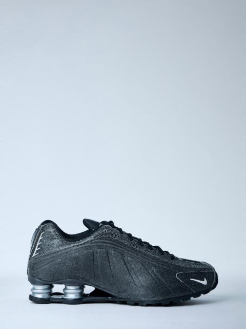 Nike Shox R4 QS Sneakers