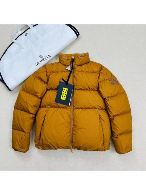 Moncler MONCLER 1952 large logo down jacket