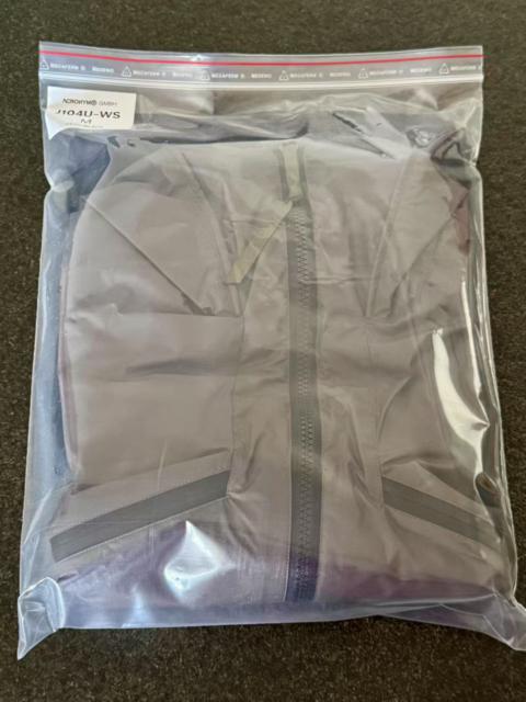 ACRONYM J104U-WS 