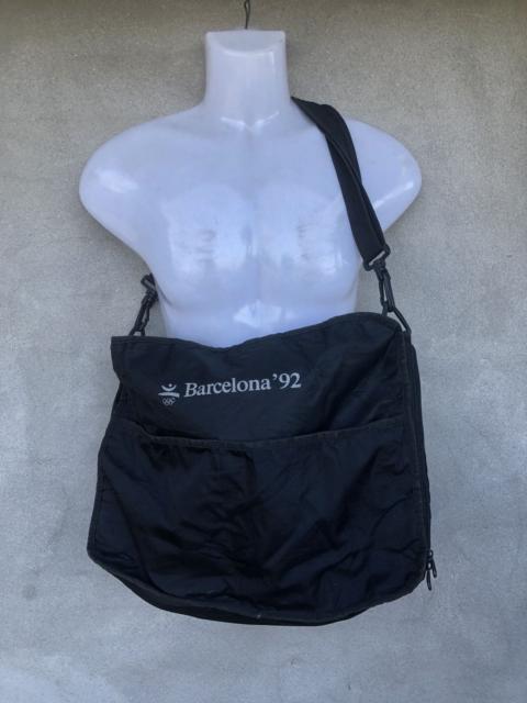 Other Designers Vintage Olympic Barcelona’ 92 Luggage Bag