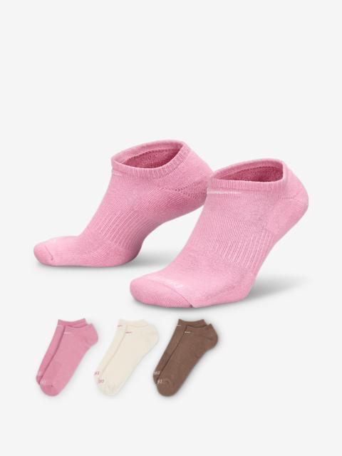Nike Nike Everyday Plus Cushion Training No-Show Socks (3 Pairs)