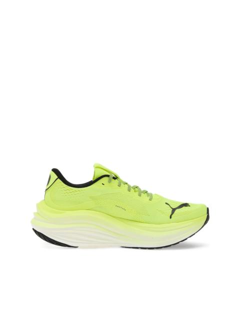 MagMax Nitro sneakers