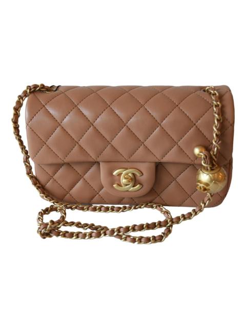 CHANEL Leather handbag