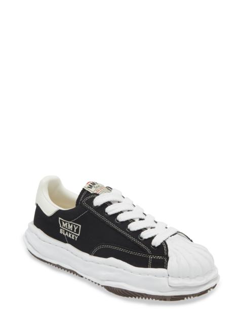 Maison MIHARAYASUHIRO Maison MIHARA YASUHIRO Blakey Original Sole Canvas Sneaker in Black at Nordstrom