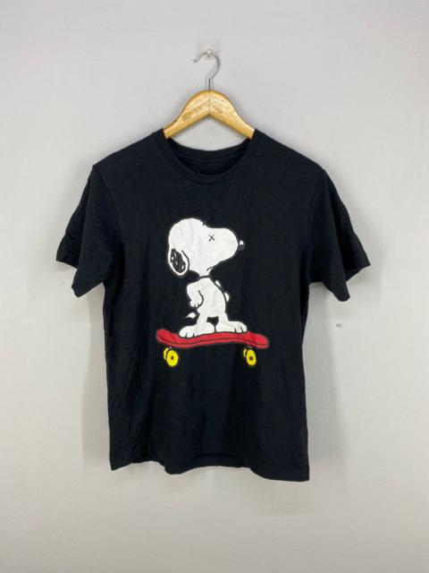 Other Designers Uniqlo - Rare Kaws Peanuts Skateboard Tee