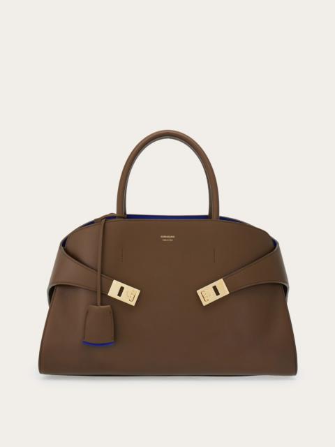 FERRAGAMO Hug handbag (M)