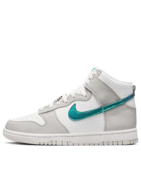 Nike (WMNS) Nike Dunk High 'FLS' DR7855-100