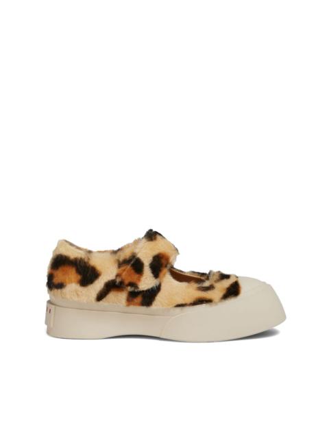 leopard-print sneakers