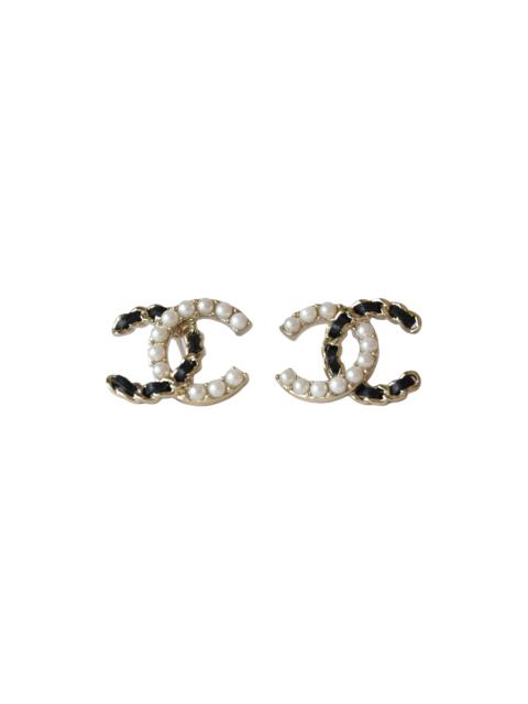 CHANEL Chanel 22B Pearl Lambskin Chain CC Stud Earrings