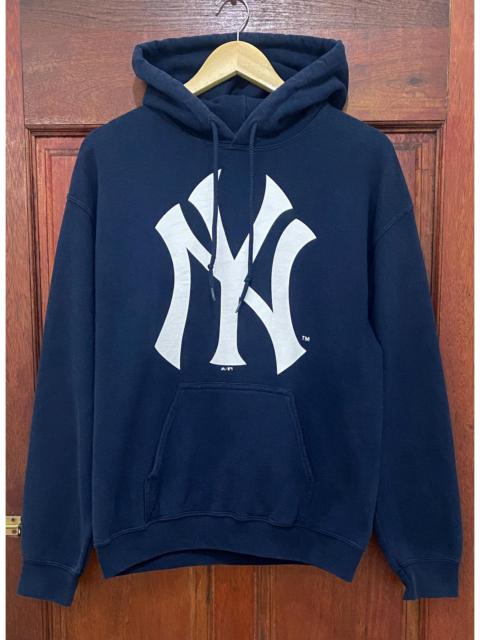Vintage 90s Majestic New York Yankees Big Logo Sweatshirt