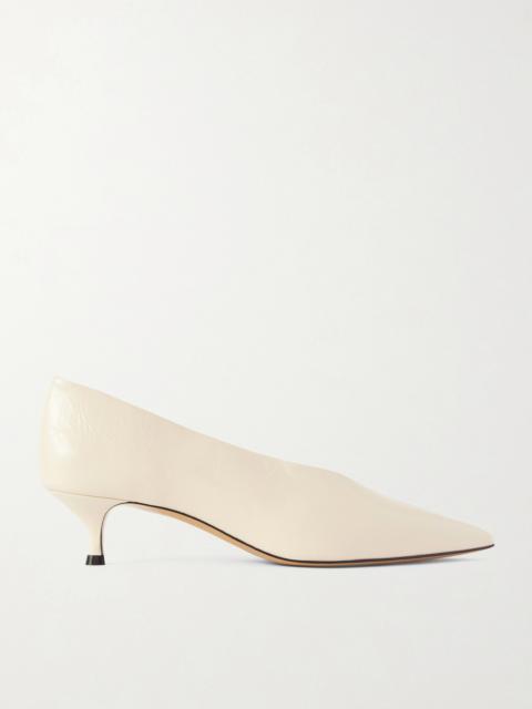 LE MONDE BÉRYL Babouche Crinkled-leather Pumps