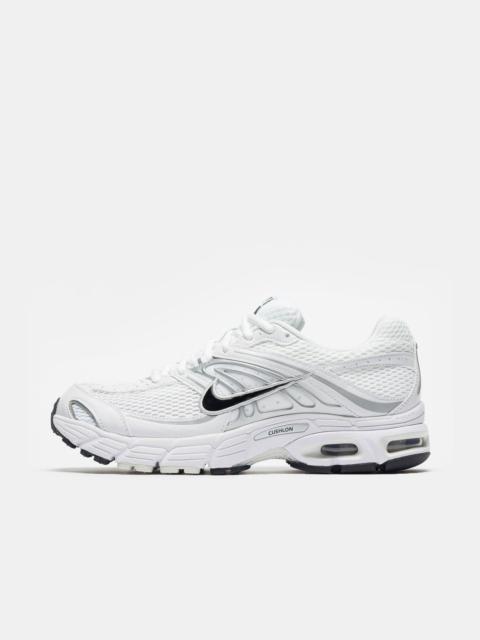 Nike Air Max Moto 2K	Sneaker in White/Black/Metallic Silver/Photon Dust