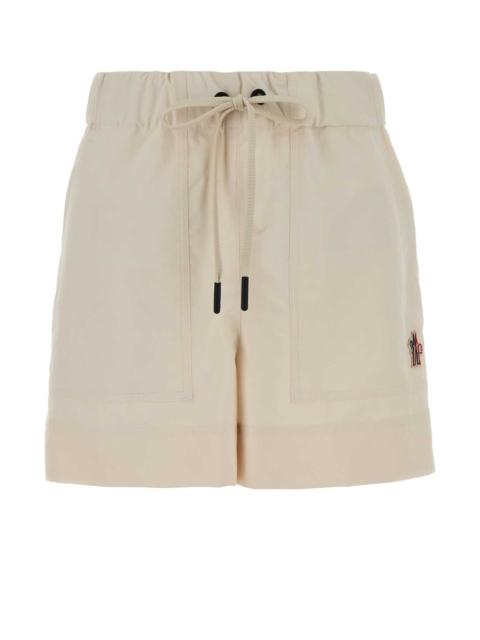 Moncler Grenoble Moncler Grenoble Women Cream Polyester Shorts