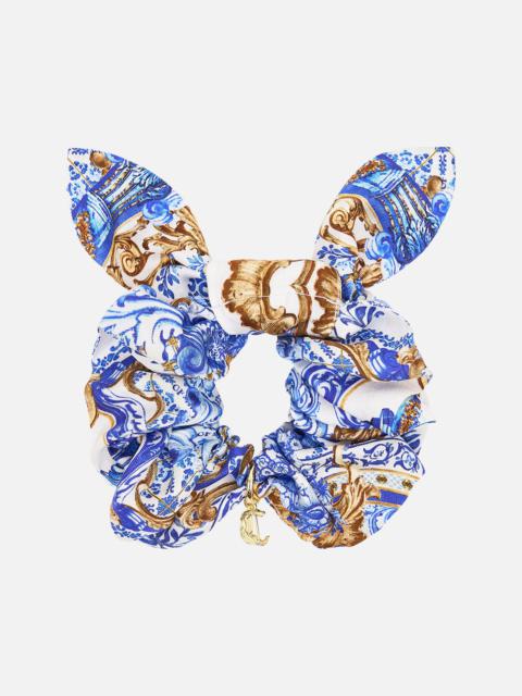 CAMILLA SCRUNCHIE WITH TRINKET