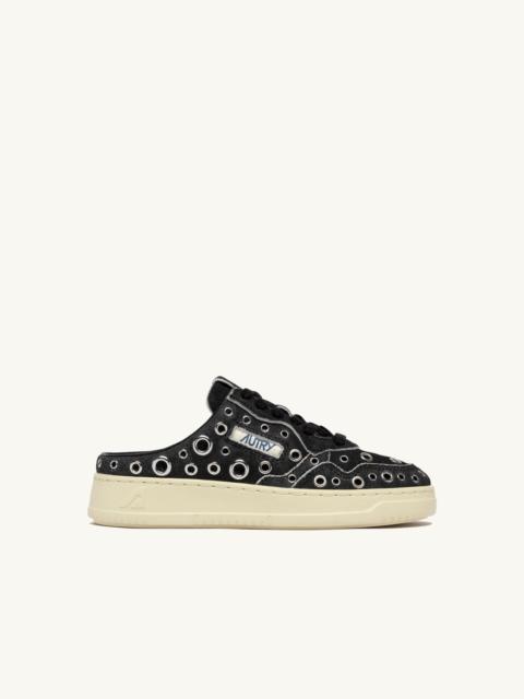 AUTRY MEDALIST MULE SNEAKERS IN BLACK LEATHER WITH STUDDED DETAILS