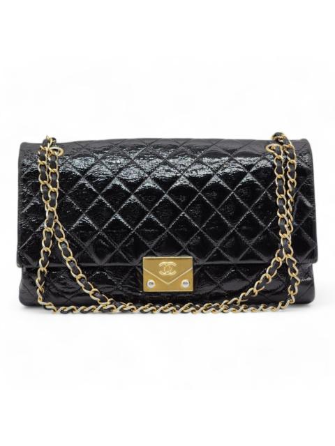 CHANEL Pagoda Accordion Flap Bag - Quilted Patent Leather - Black