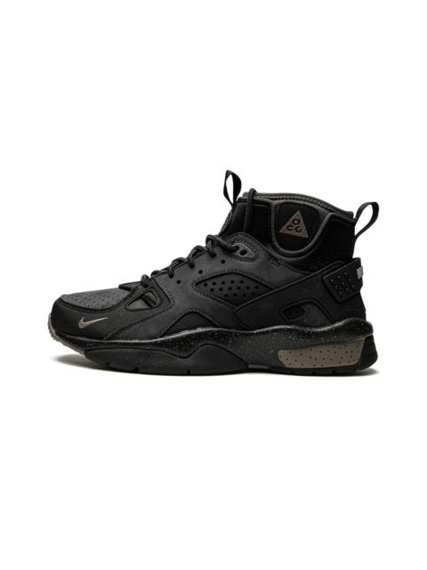 Nike ACG Air Mowabb OG "Off-Noir / Olive"