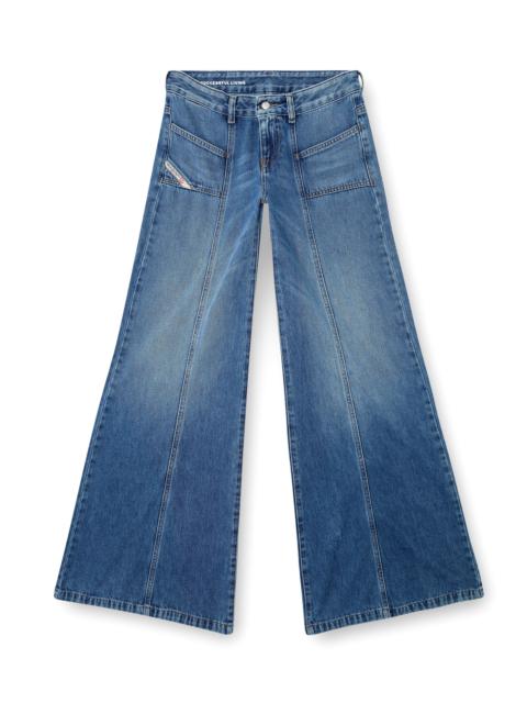 Diesel FLARE JEANS D-AKII 09M56
