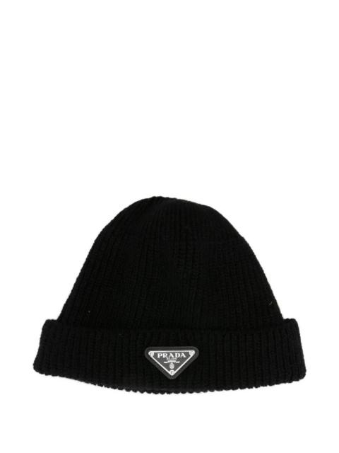 Prada Prada Men Ribbed Logo-Plaque Beanie
