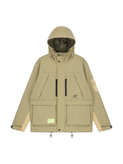 New Balance New Balance Men's New Balance Multiple Pockets Woven Hooded Jacket Khaki AMJ21356-TCO