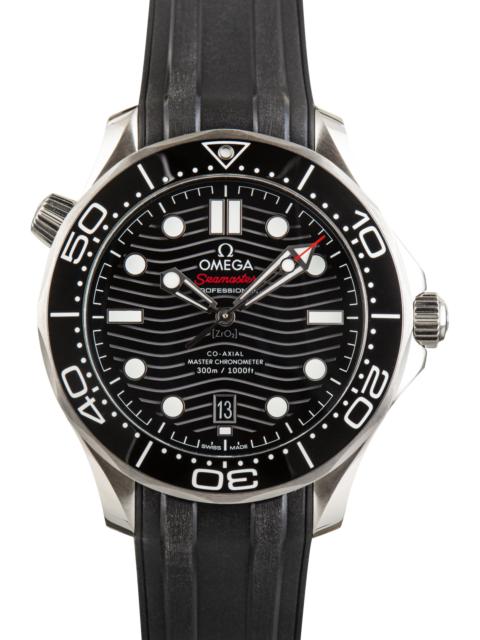 OMEGA Used Black Dial Omega Seamaster Diver 300M Steel on Rubber Strap