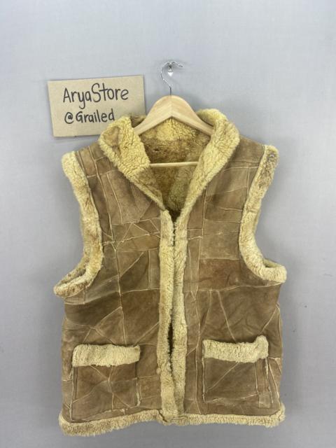 Vintage 90’s Sheepskin Hook Button Tracey Vest