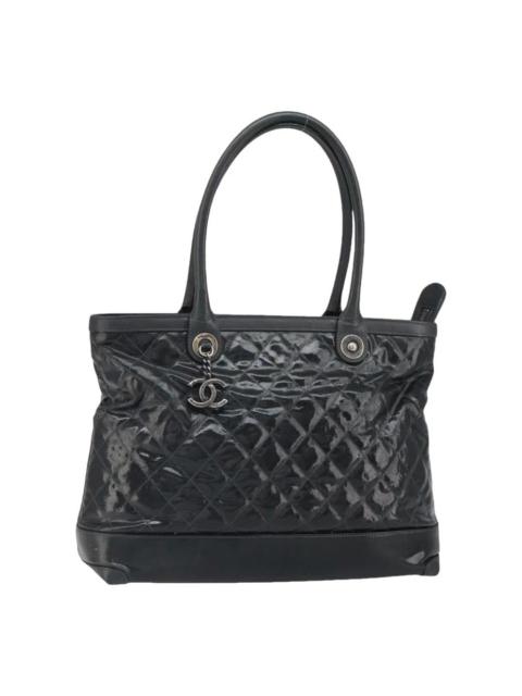 CHANEL Leather tote
