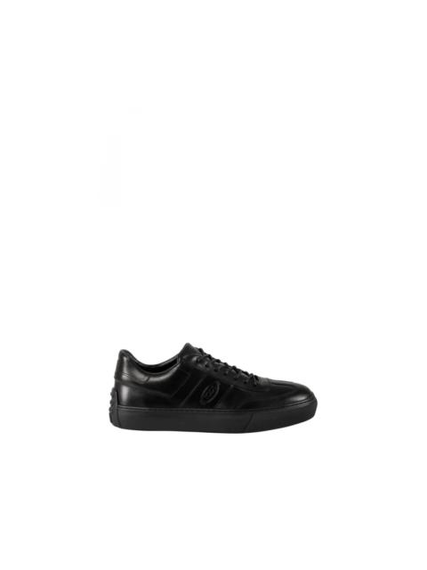 STYLISH SNEAKERS FOR MEN AND WOMEN