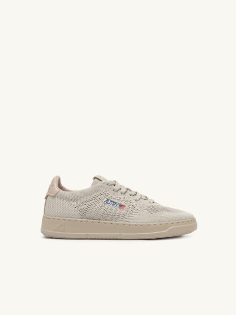 AUTRY MEDALIST EASEKNIT LOW SNEAKERS IN GRAY MORNING KNIT