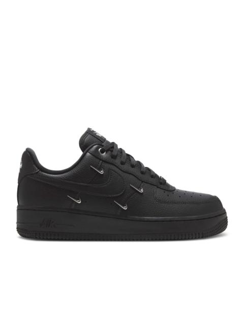 Nike WMNS AIR FORCE 1 '07 LX 'BLACK SILVER MINI SWOOSH'