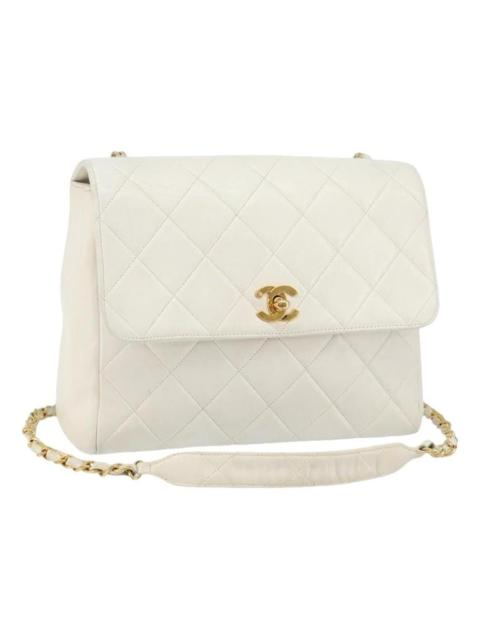 CHANEL Leather handbag