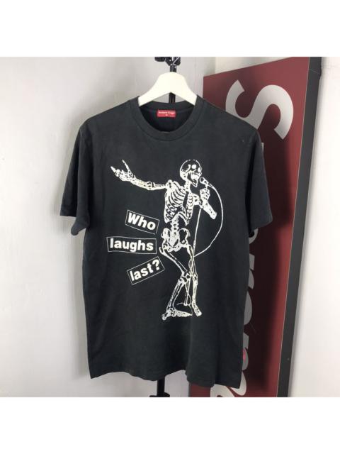 Other Designers Art - Vintage Barbara Kruger “Who Laugh Last?” x RATM Tee