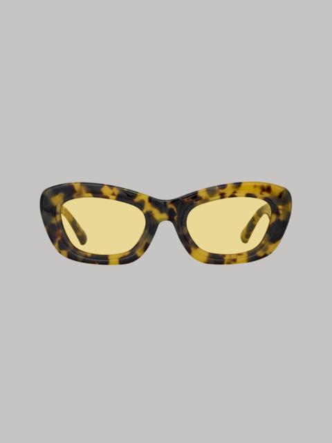 LINDA FARROW Rania Cat Eye Sunglasses in Tortoiseshell