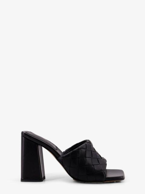 Bottega Veneta Bottega Veneta Parco letaher sandals (IT 39)