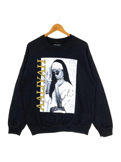 Other Designers Band Tees - Vintage Aaliyah Rap Tee Printed Crewneck Sweatshirt