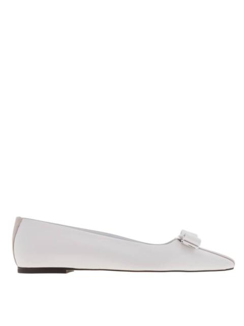 FERRAGAMO Ferragamo Vara Bow Leather Ballet Flats, Size 7 C