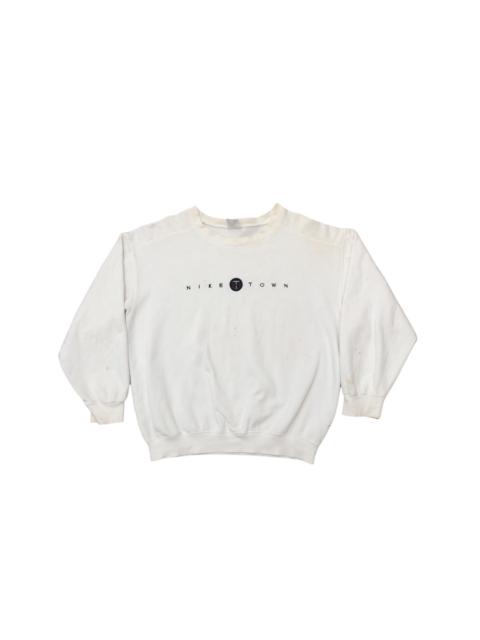 Nike 90’s Niketown Sweatshirt Nike Sportwear 25.5x27