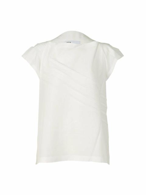 132 5. ISSEY MIYAKE PLEATS T BASIC