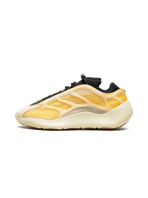 YEEZY Yeezy 700 V3 "Mono Safflower"