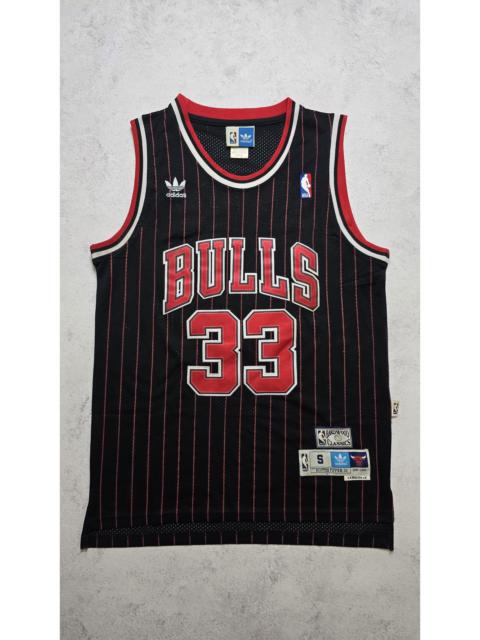 adidas Scottie Pippen #33 NBA Chicago Bulls 1995 96 Jersey