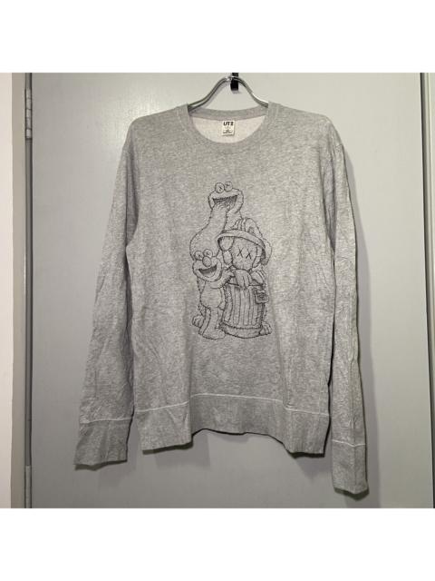 Other Designers Uniqlo - UT x KAWS x SESAME STREET Sweatshirt