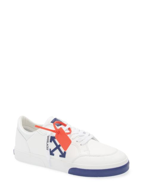 Off-White Off-White Vulc Low Cut Sneaker in White