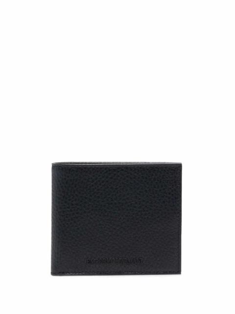 EMPORIO ARMANI The CLASSIC WALLET by EMPORIO ARMANI is a refined accessory that embodies modern elegance. Crafted f