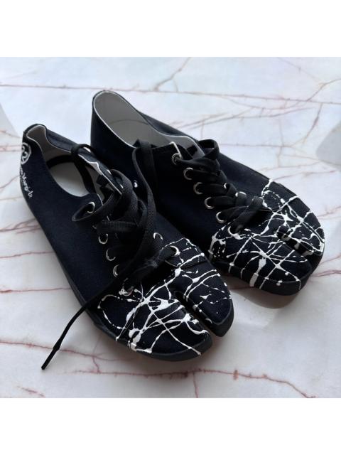 Other Designers Maison Margiela splatter paint split-toe canvas shoes