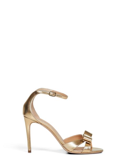 FERRAGAMO Ferragamo Women Gold Laminated Nappa Leather Roxy Vara Bow Sandals