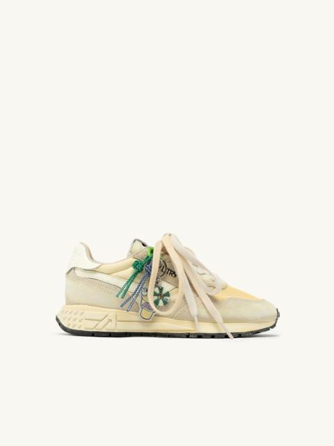AUTRY REELWIND SUPER VINTAGE SNEAKERS IN WHITE AND ECRU SUEDE AND NYLON