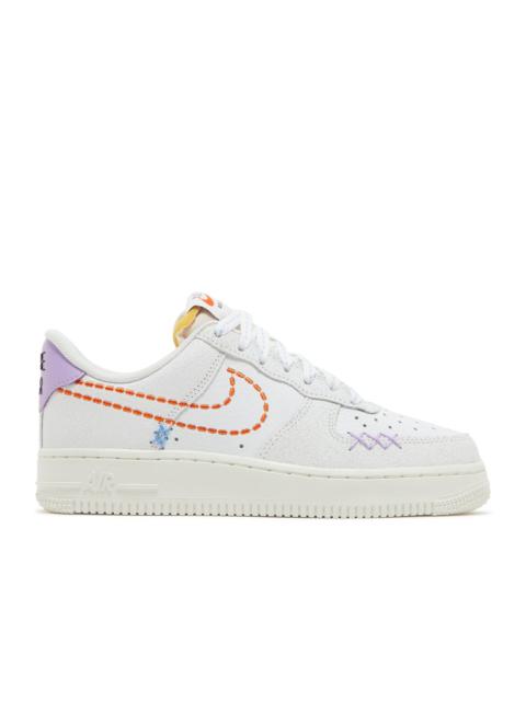 Nike WMNS AIR FORCE 1 '07 SE '101'