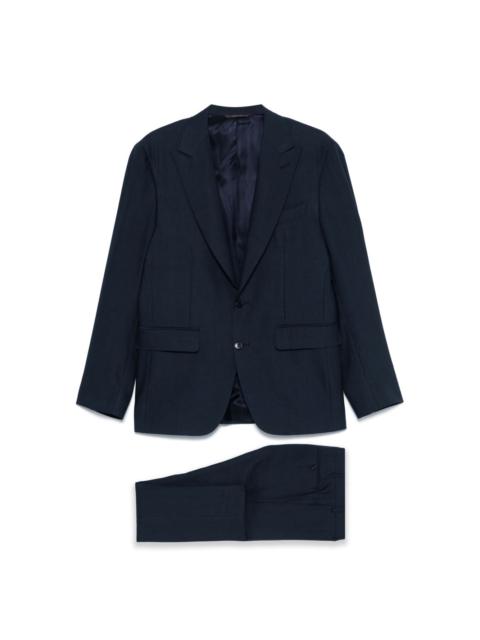 single-breasted suit