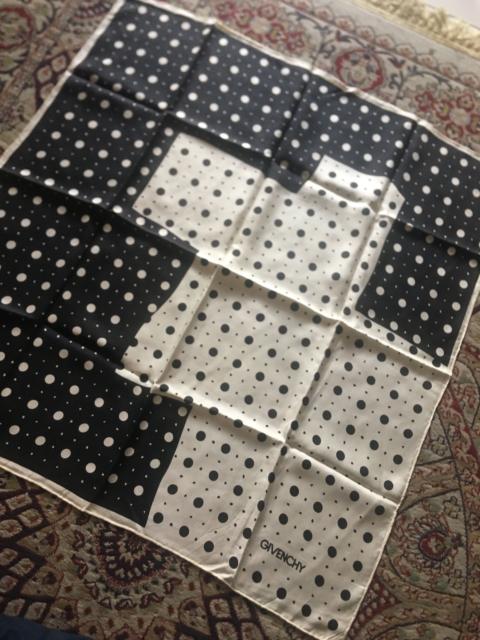 Givenchy Givenchy SilkScarf Polkadot