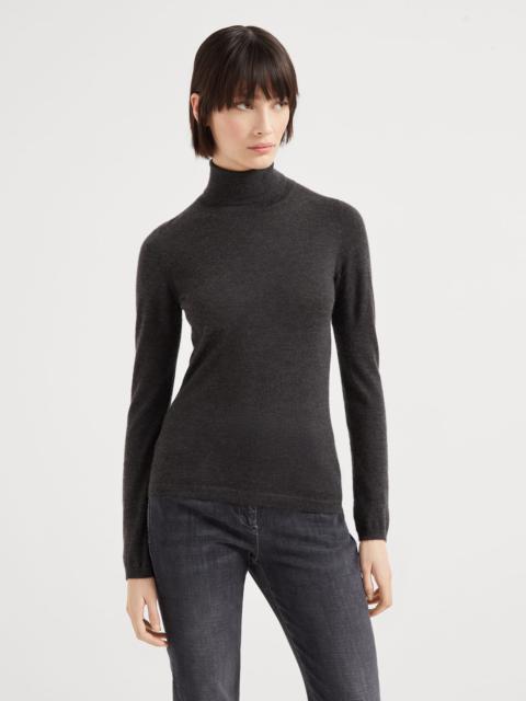 Brunello Cucinelli Cashmere and silk lightweight turtleneck sweater